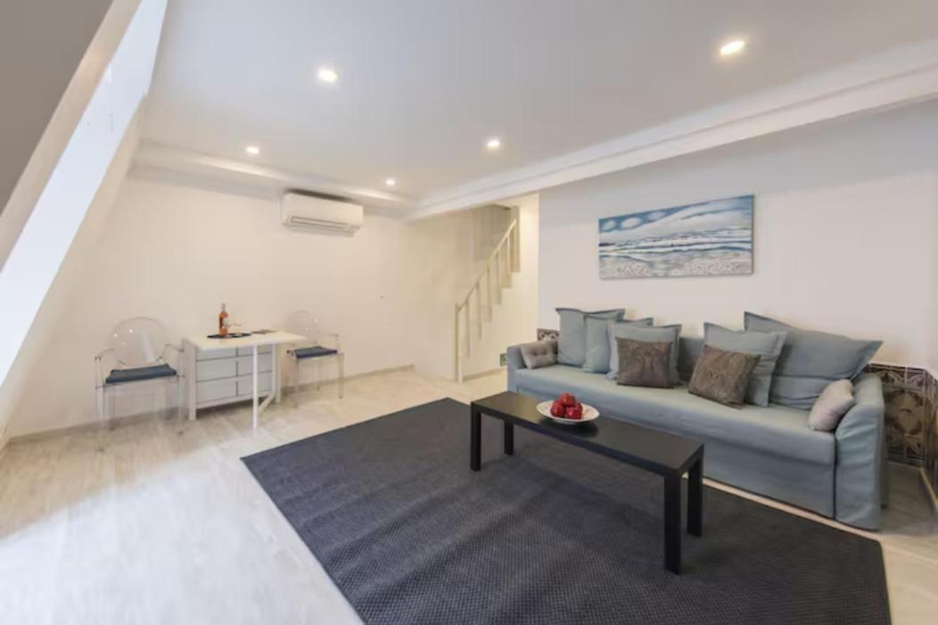 Duplex With Terrace In Principe Real Lisboa
