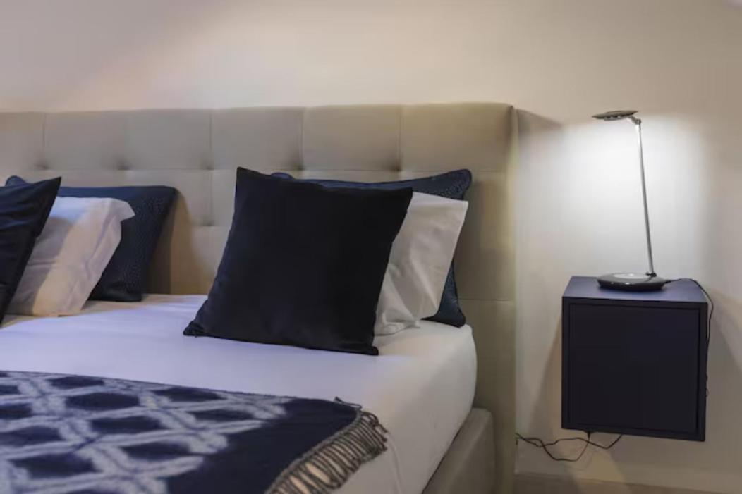 Duplex With Terrace In Principe Real * Lisboa