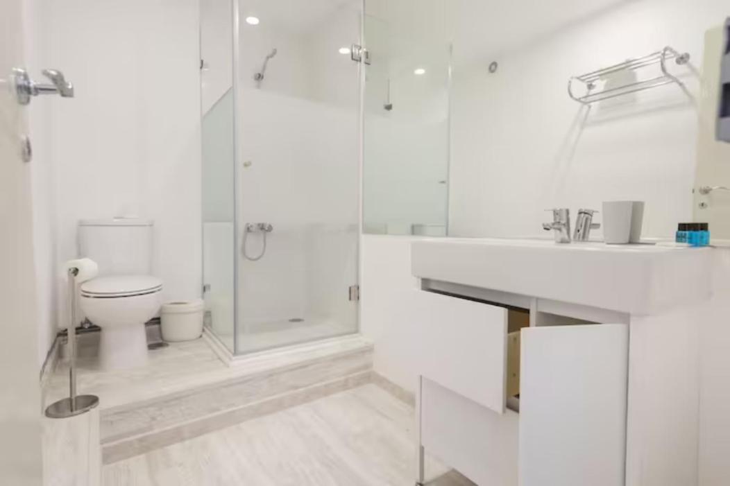 Duplex With Terrace In Principe Real * Lisboa